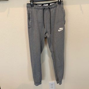 Men’s Nike Sweat pants with zip pockets